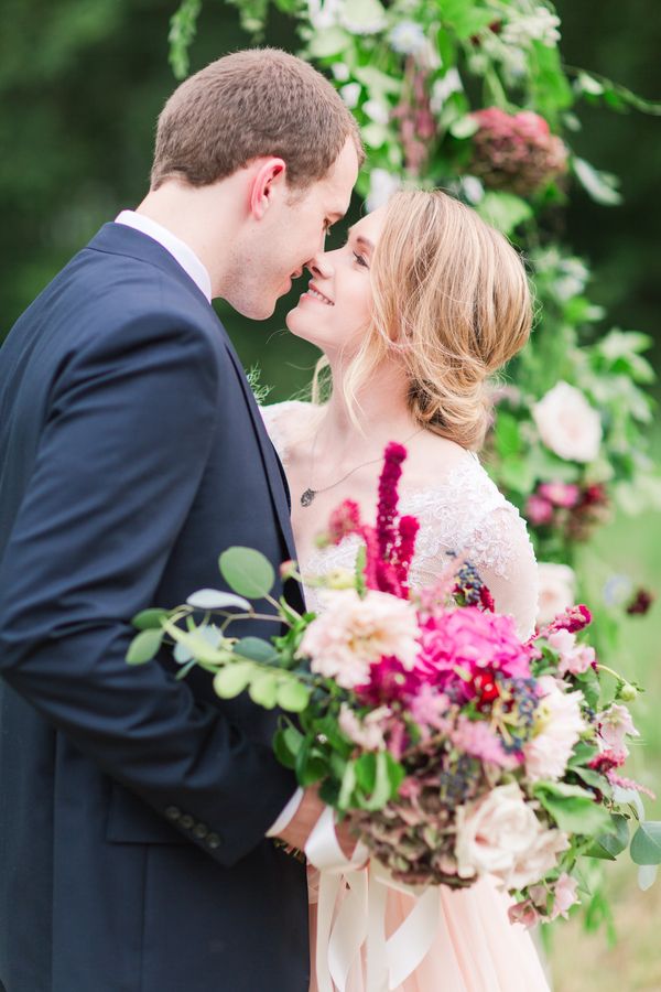  Love in Bloom Wedding Inspiration in the Countryside