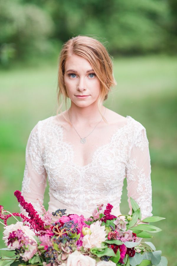  Love in Bloom Wedding Inspiration in the Countryside