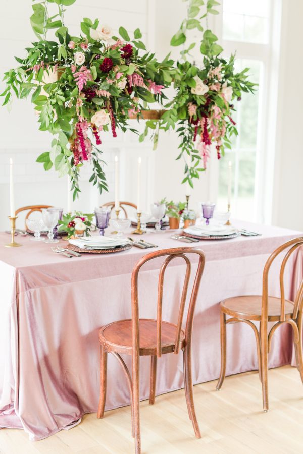  Love in Bloom Wedding Inspiration in the Countryside