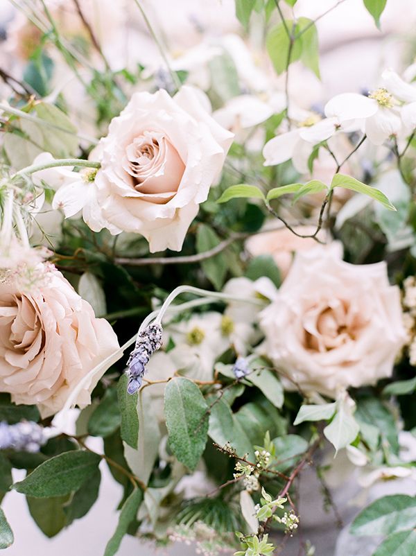 Elegant French Lavender Wedding Inspo