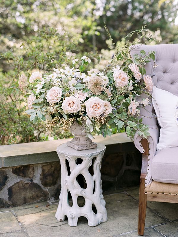 Elegant French Lavender Wedding Inspo