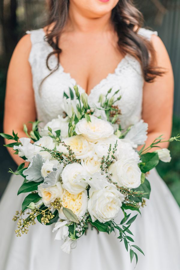  Union Hill Spring Wedding with Sweet Blooms Galore