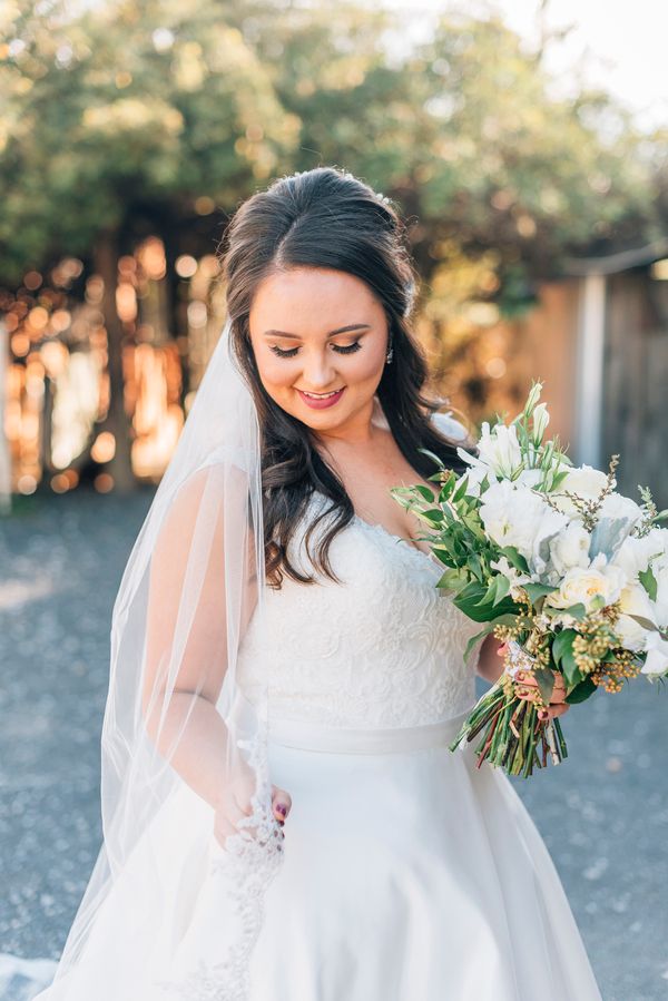  Union Hill Spring Wedding with Sweet Blooms Galore