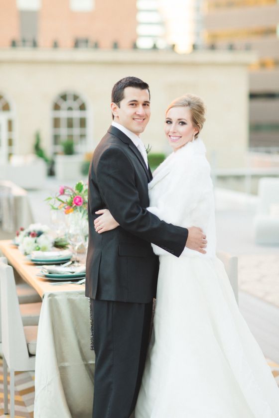 Styled Shoot | Urban Modern Rooftop - to see more: www.theperfectpalette.com - Photo by Allen Tsai Photography, Styled by Keestone Events border=