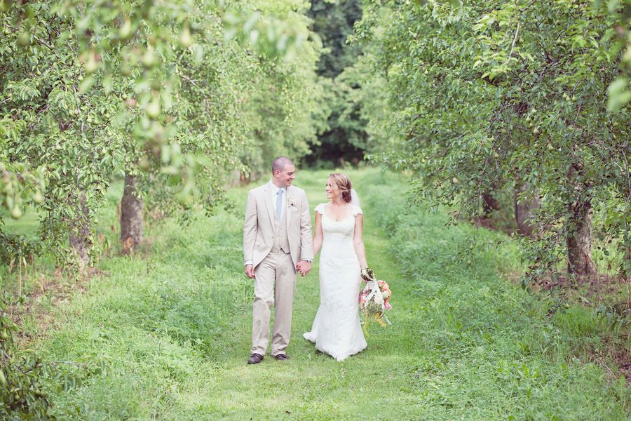 Jessica & Joey's Wedding | Colorful, Heartfelt & Handmade - to see more: www.theperfectpalette.com - photo by Dream Love Photography