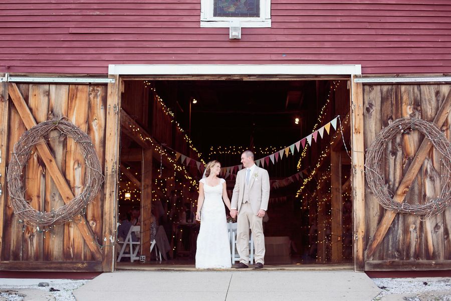 Jessica & Joey's Wedding | Colorful, Heartfelt & Handmade - to see more: www.theperfectpalette.com - photo by Dream Love Photography