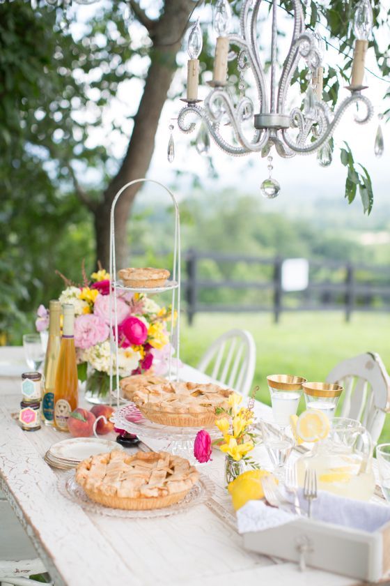  Sweeter than Honey - Pink and Yellow Styled Shoot - to see more: http://www.theperfectpalette.com - Styling by BRANDtabulous, Photography by Brio Art