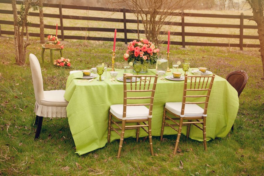 Coral, Graperfruit and a Twist of Lime - Styled Shoot - to see more: www.theperfectpalette.com - photo by Danielle Evans Photography, Floral Design by LB Floral