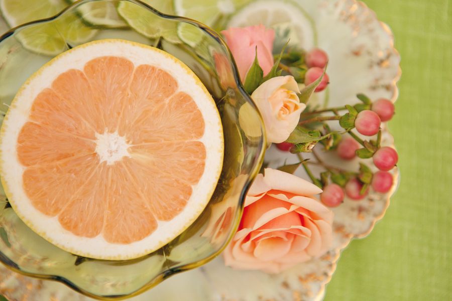 Coral, Graperfruit and a Twist of Lime - Styled Shoot - to see more: www.theperfectpalette.com - photo by Danielle Evans Photography, Floral Design by LB Floral