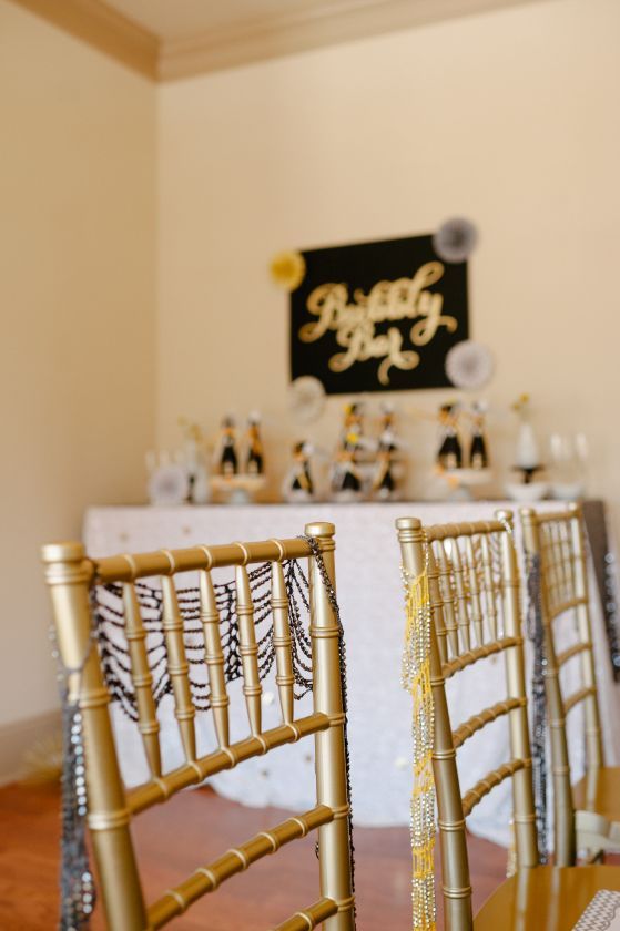 A Festive & Fabulous Engagement Party - photo by Lauren Rae Photography - http://www.theperfectpalette.com/ Styling by The Perfect Palette