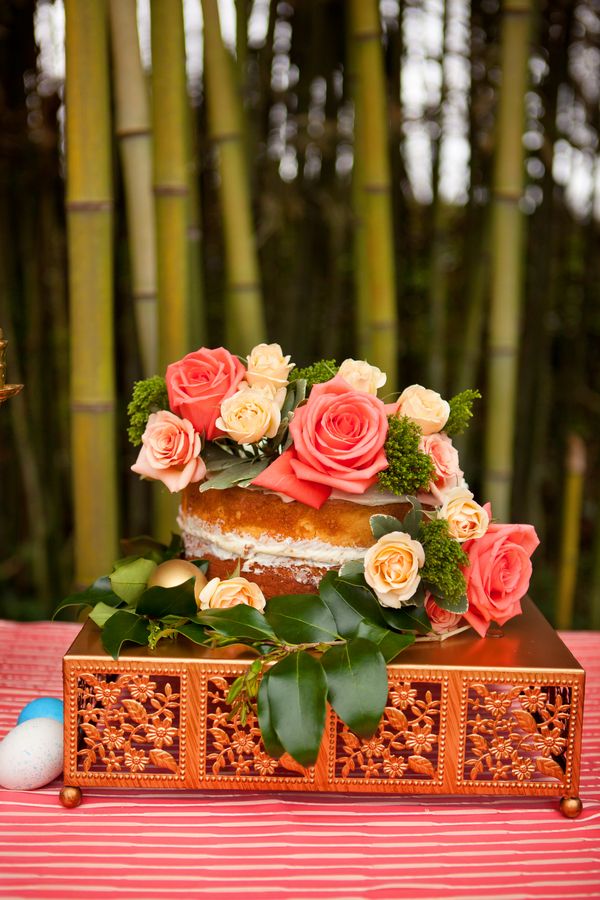 DIY Easter Centerpieces | Coral, Robin's Egg Blue + Gold - www.theperfectpalette.com photo by Danielle Evans Photography