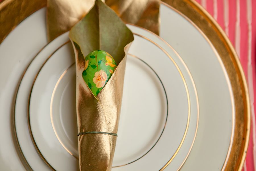 DIY Easter Centerpieces | Coral, Robin's Egg Blue + Gold - www.theperfectpalette.com photo by Danielle Evans Photography