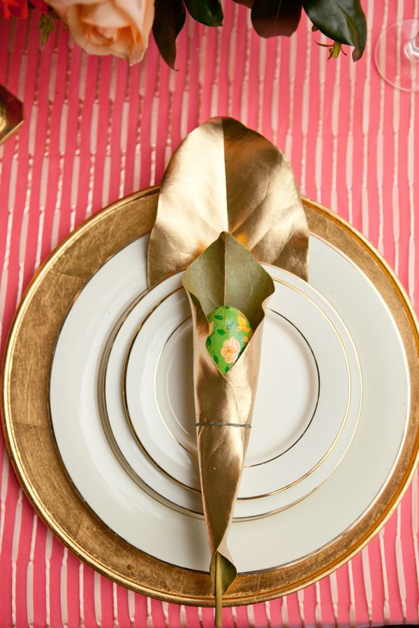 DIY Easter Centerpieces | Coral, Robin's Egg Blue + Gold - www.theperfectpalette.com photo by Danielle Evans Photography