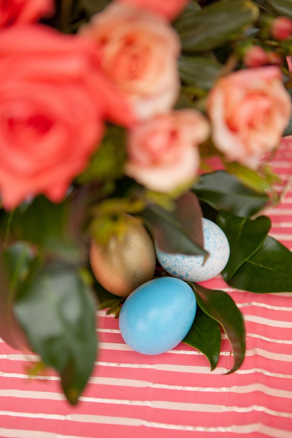 DIY Easter Centerpieces | Coral, Robin's Egg Blue + Gold - www.theperfectpalette.com photo by Danielle Evans Photography