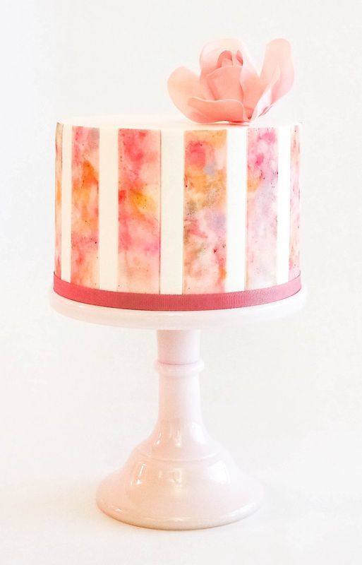 Color Trend: Watercolor Wedding Theme - http://www.theperfectpalette.com/ Creative color ideas for weddings + parties