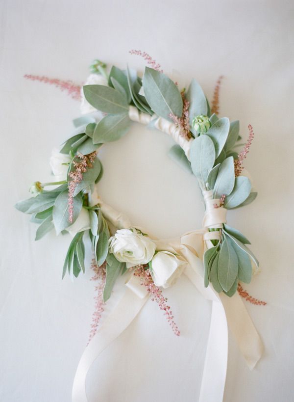 Now Trending: Grayed Jade www.theperfectpalette.com - Vintage Inspired Wedding Details