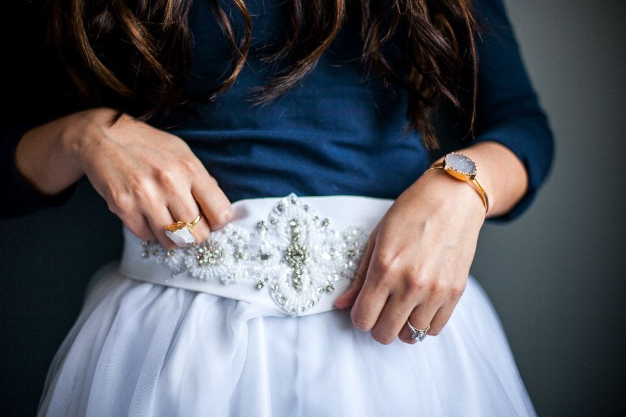 Ink & Ice - Wedding Inspiration Shoot - www.theperfectpalette.com - photo by Mary Claire Photography, Styled by Amber Reverie
