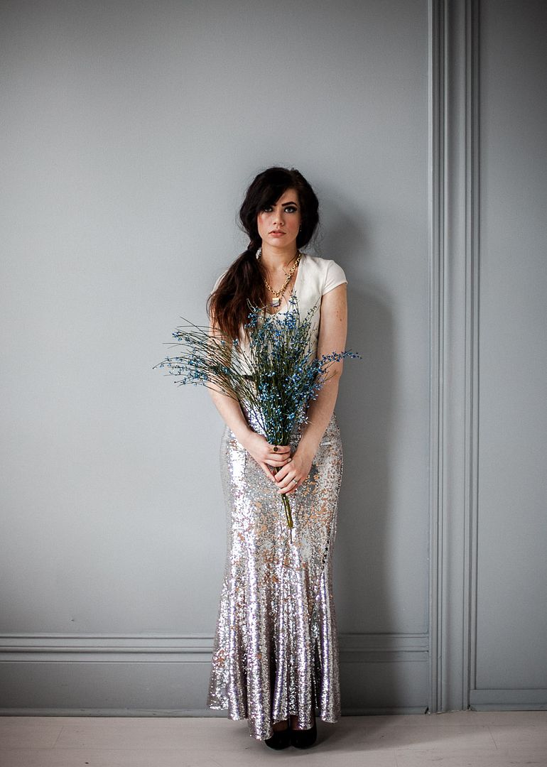 Ink & Ice - Wedding Inspiration Shoot - www.theperfectpalette.com - photo by Mary Claire Photography, Styled by Amber Reverie