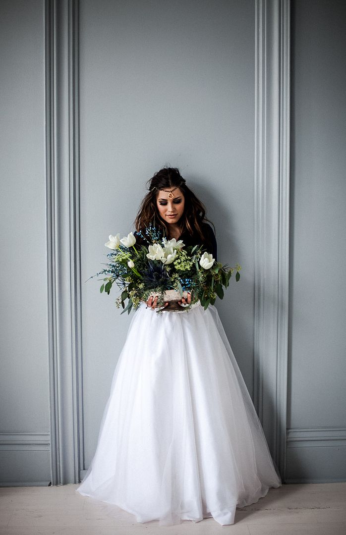 Ink & Ice - Wedding Inspiration Shoot - www.theperfectpalette.com - photo by Mary Claire Photography, Styled by Amber Reverie