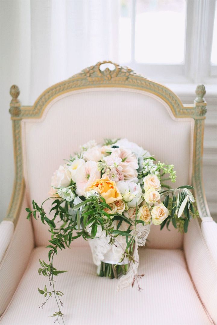 Spring Chateau: A Styled Shoot by Michelle Leo Events - www.theperfectpalette.com - Jacque Lynn Photography