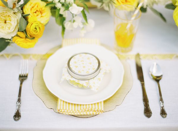 14 Creative Ways to Bring Your Yellow Wedding to Life!  - see more at: www.theperfectpalette.com - Color ideas for weddings + parties