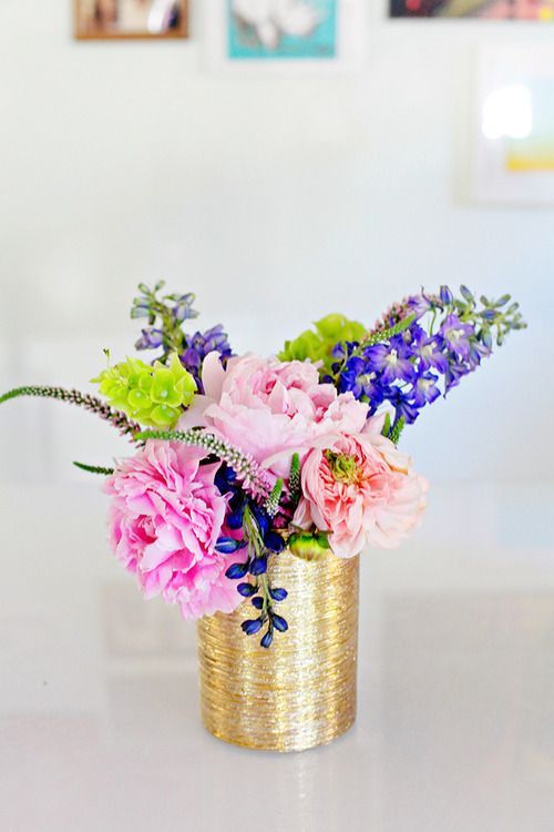 28 Creative Ways to Add Color to Your Wedding! www.theperfectpalette.com - Color Ideas for Weddings + Parties