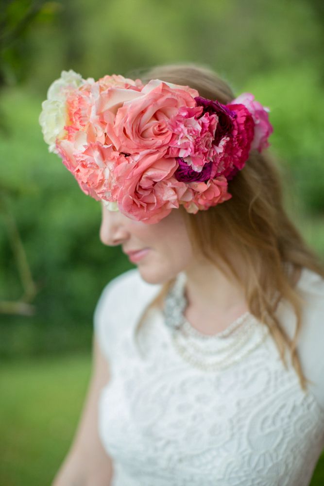 Spring Watercolor Inspired Styled Shoot: www.theperfectpalette.com Photo by KMI Photography, Floral Design by Fiore Fine Flowers