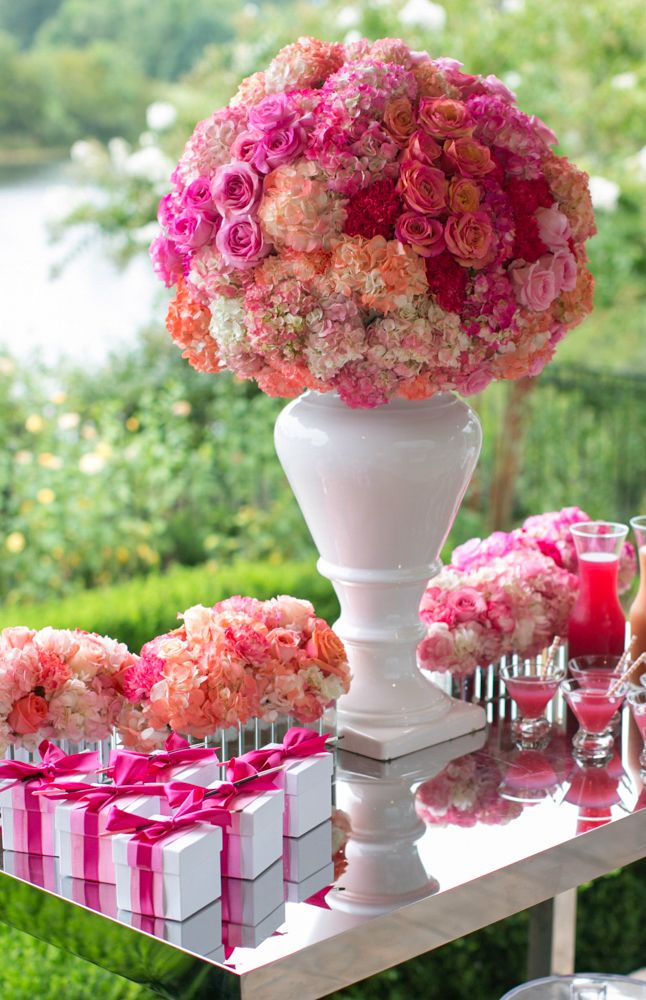 Lush + Lovely Centerpieces: www.theperfectpalette.com Photo by KMI Photography, Floral Design by Fiore Fine Flowers