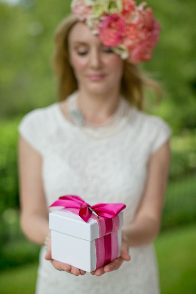 Pretty packages: www.theperfectpalette.com Photo by KMI Photography, Floral Design by Fiore Fine Flowers