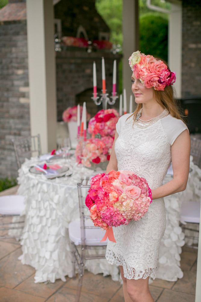 Pretty in Pink: www.theperfectpalette.com Photo by KMI Photography, Floral Design by Fiore Fine Flowers