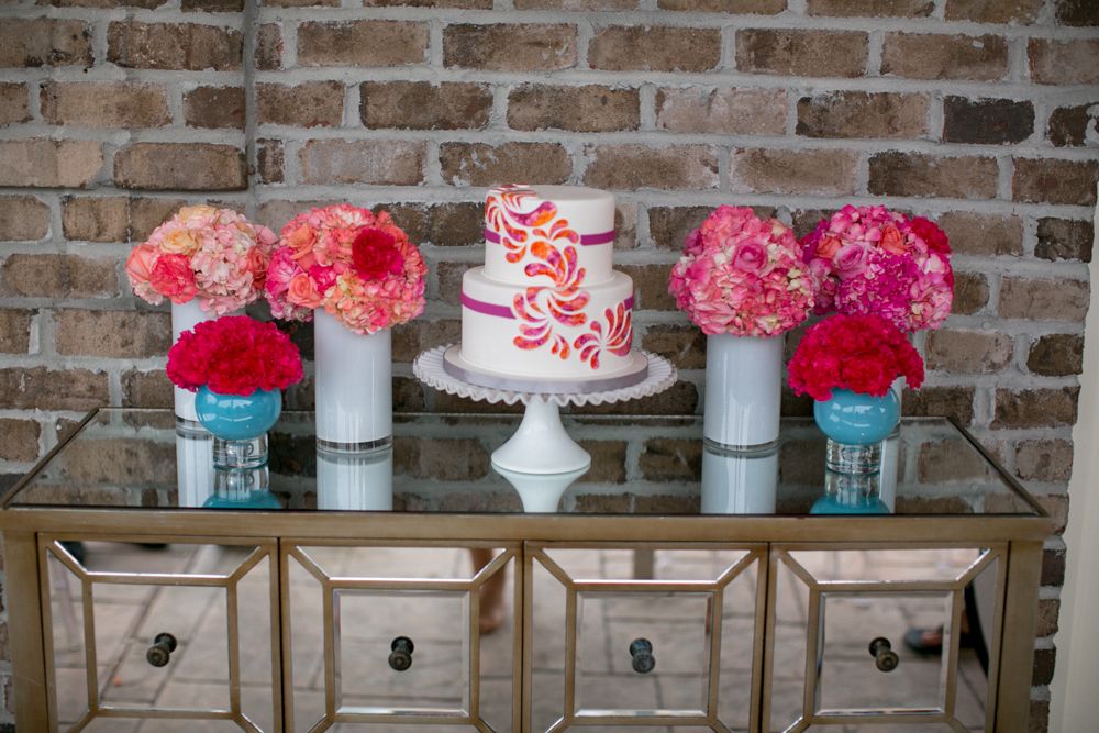 Lush + Lovely Centerpieces: www.theperfectpalette.com Photo by KMI Photography, Floral Design by Fiore Fine Flowers