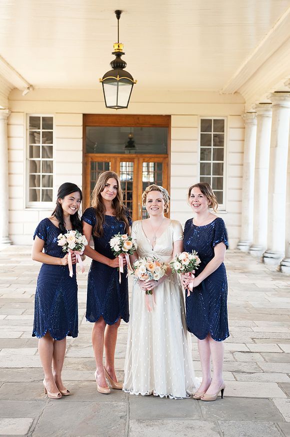 Wedding Colors: Navy Blue and Peach - see more at: www.theperfectpalette.com - Color ideas for Weddings + Parties