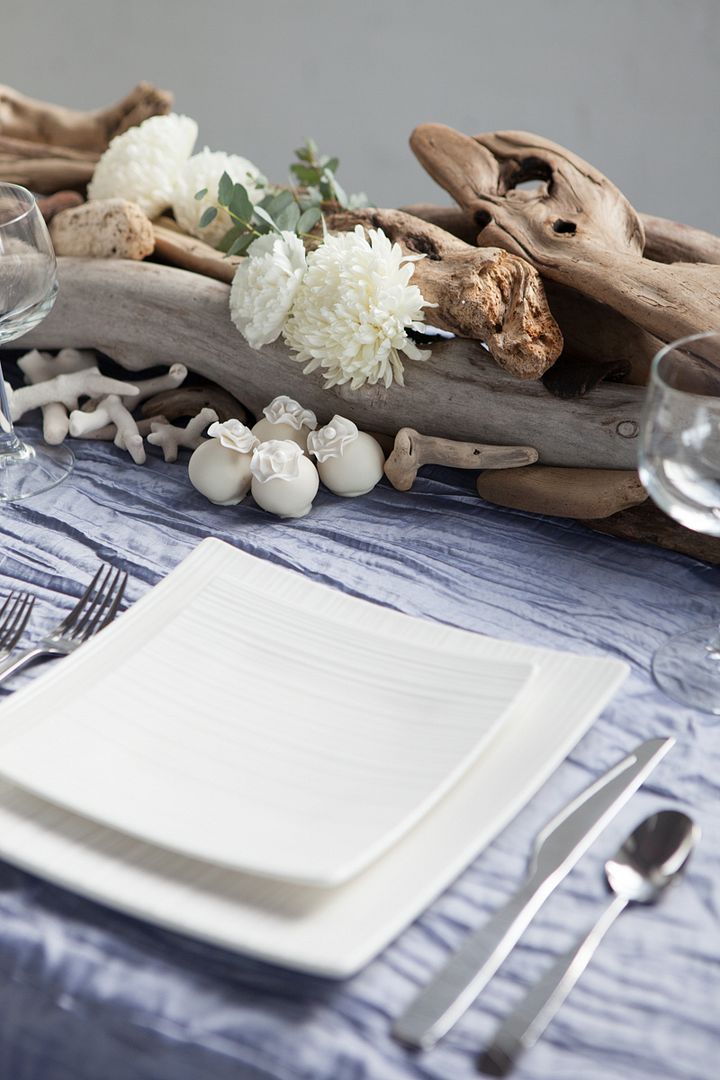 Ocean Chic: Styled Pretty - www.theperfectpalette.com - Color Ideas for Weddings + Parties