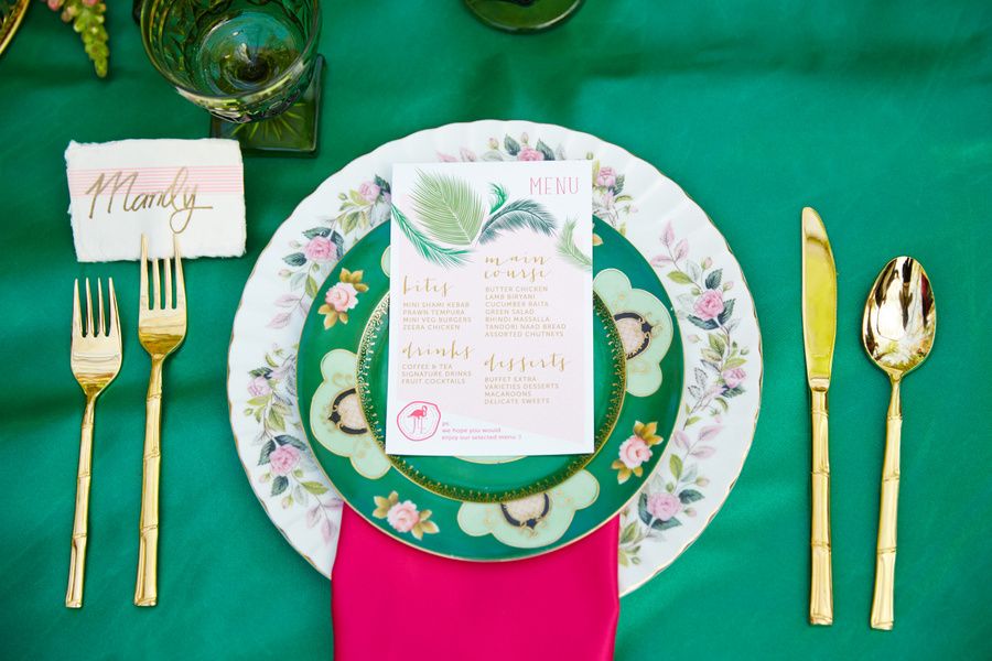Pretty place setting: Fuchsia Meets Emerald Green - Wojoimage Photography www.theperfectpalette.com Styled by Heartily Wed