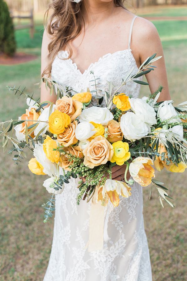 Sweet Love Wedding Inspiration with Yellow and Green