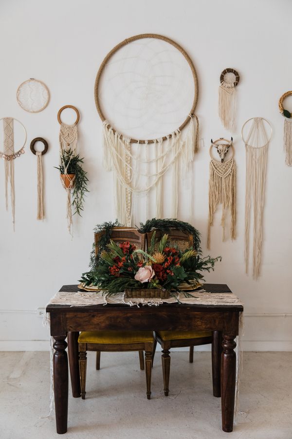 Retro Meets Boho in This Desert-Themed Wedding Inspiration