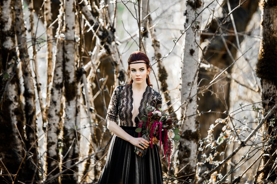  Moody Woodland Romance Wedding Inspo