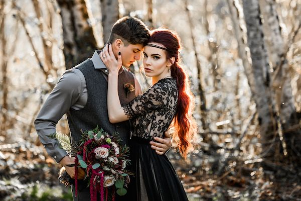  Moody Woodland Romance Wedding Inspo