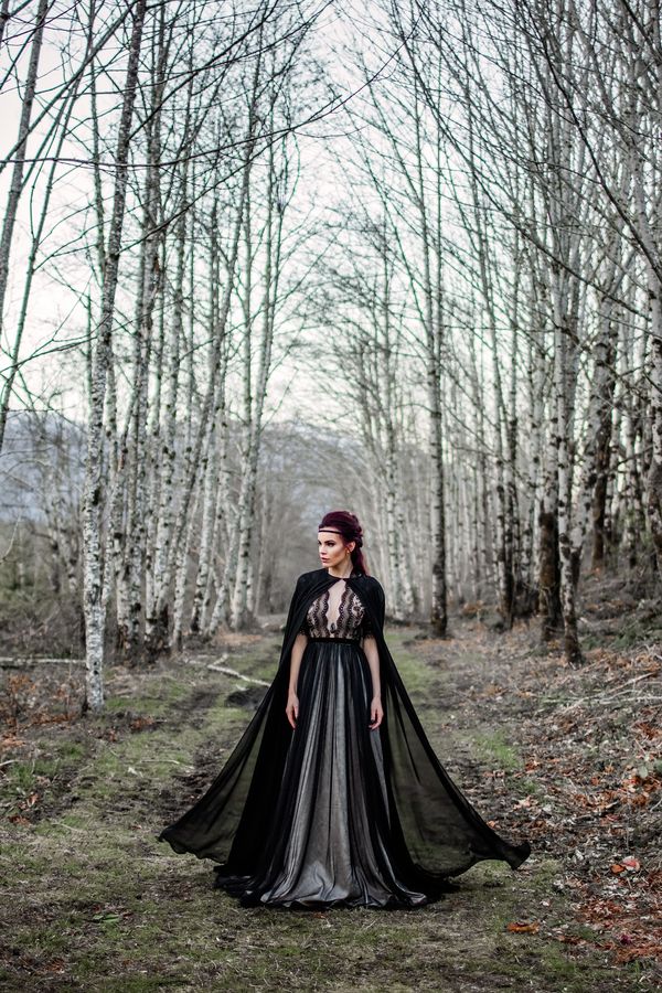  Moody Woodland Romance Wedding Inspo