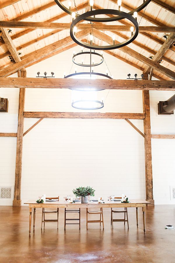 Ranch-Style Wedding Ideas Inspired by Magnolias