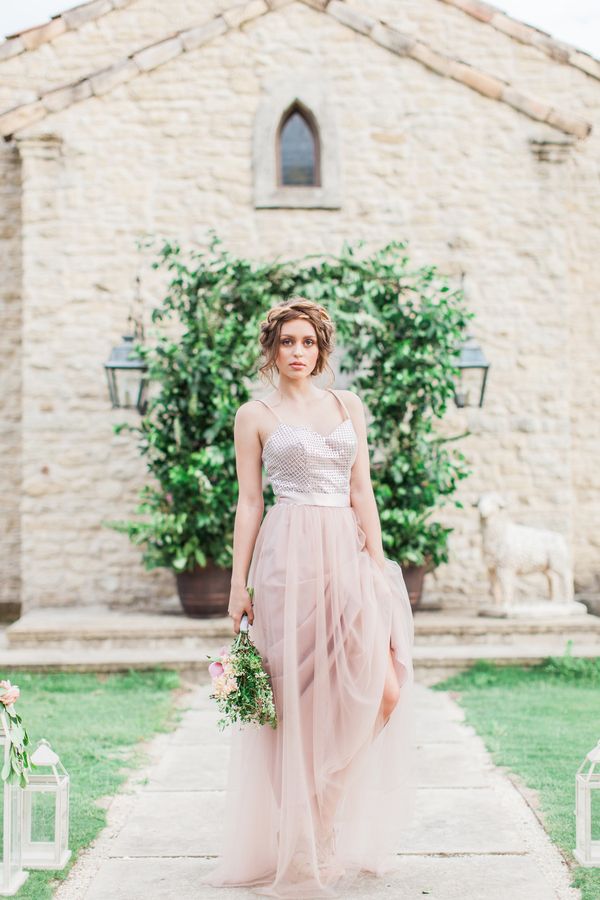  Pretty in Pink Countryside Wedding Inspiration