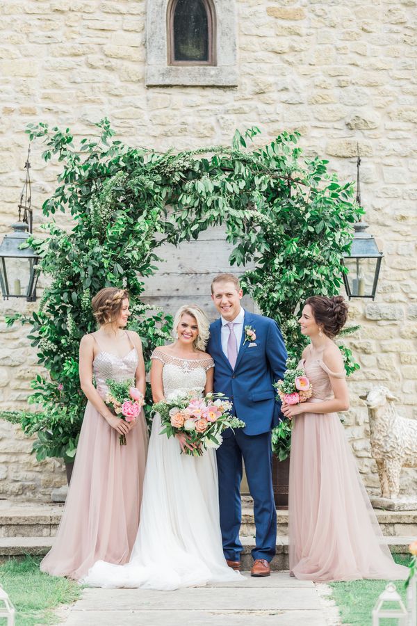  Pretty in Pink Countryside Wedding Inspiration