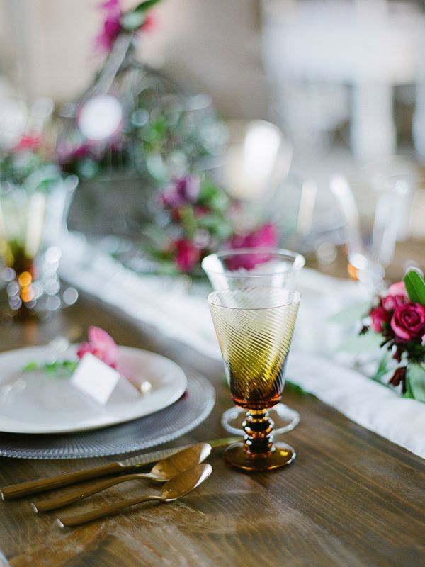  Berry-Colored Styled Shoot with Tropical Flowers