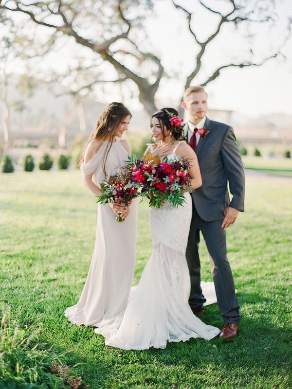  Berry-Colored Styled Shoot with Tropical Flowers