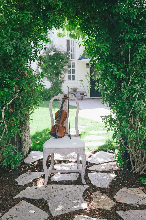  A Citrus Inspired Summer Wedding