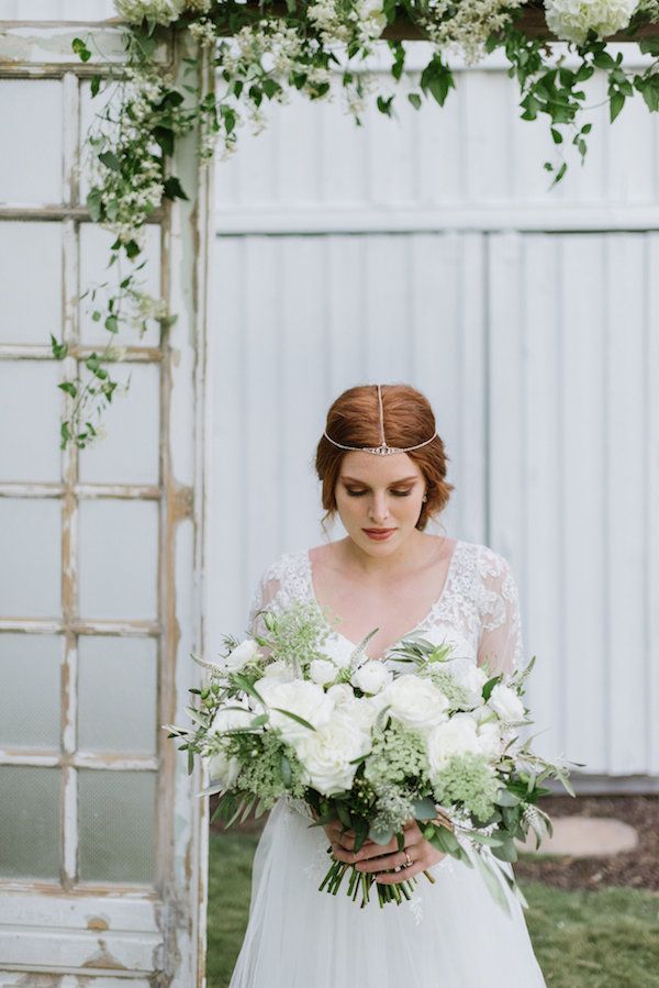 Vintage Green and Gold Wedding Inspo