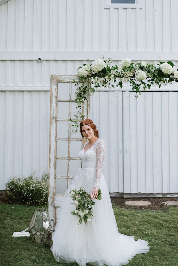 Vintage Green and Gold Wedding Inspo