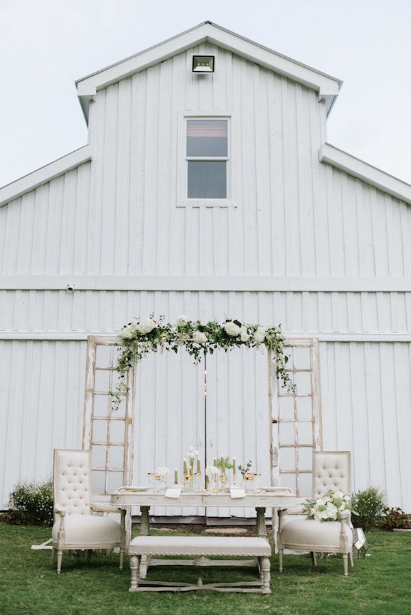 Vintage Green and Gold Wedding Inspo