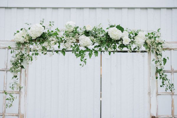 Vintage Green and Gold Wedding Inspo