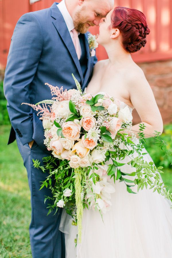  A Classic Farm Wedding with a Sweet Brunch Reception